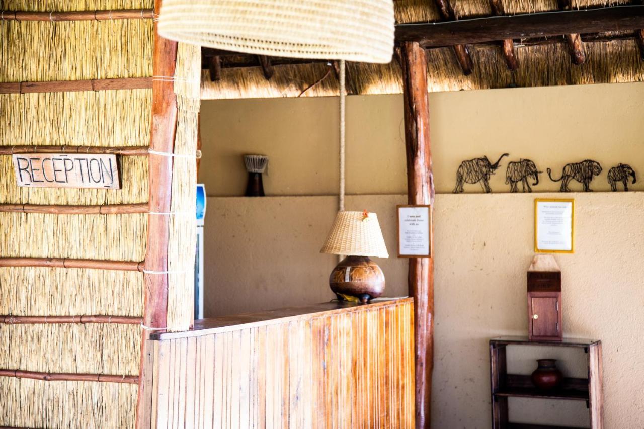 Mama Washindi Lodge Pakwach Bagian luar foto
