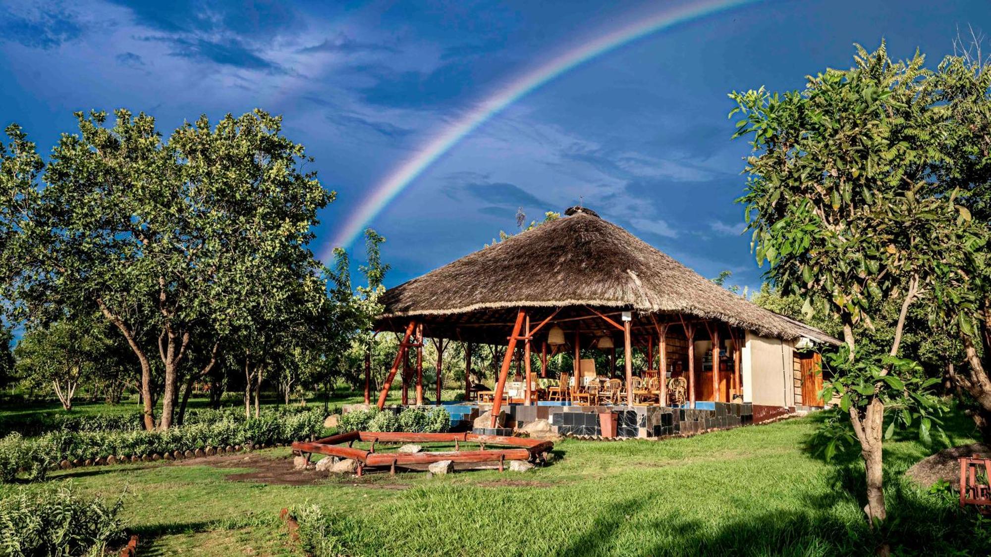 Mama Washindi Lodge Pakwach Bagian luar foto