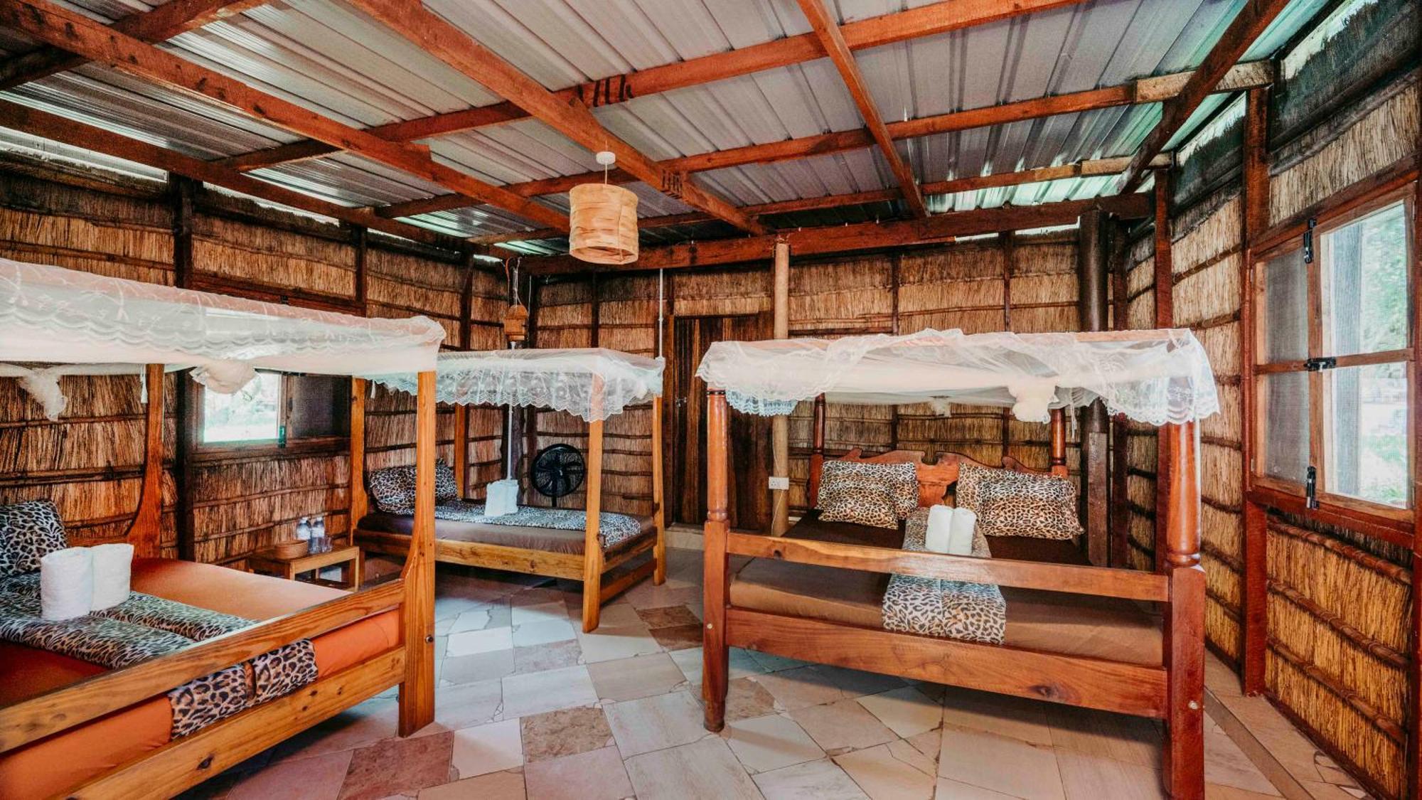 Mama Washindi Lodge Pakwach Bagian luar foto