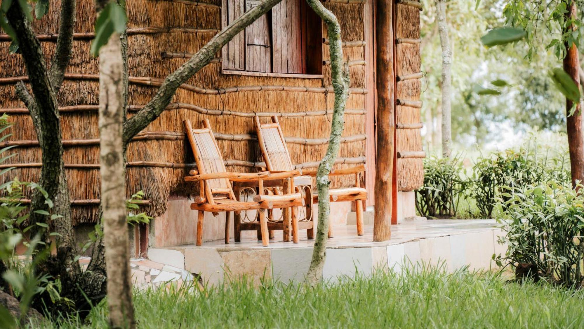 Mama Washindi Lodge Pakwach Bagian luar foto