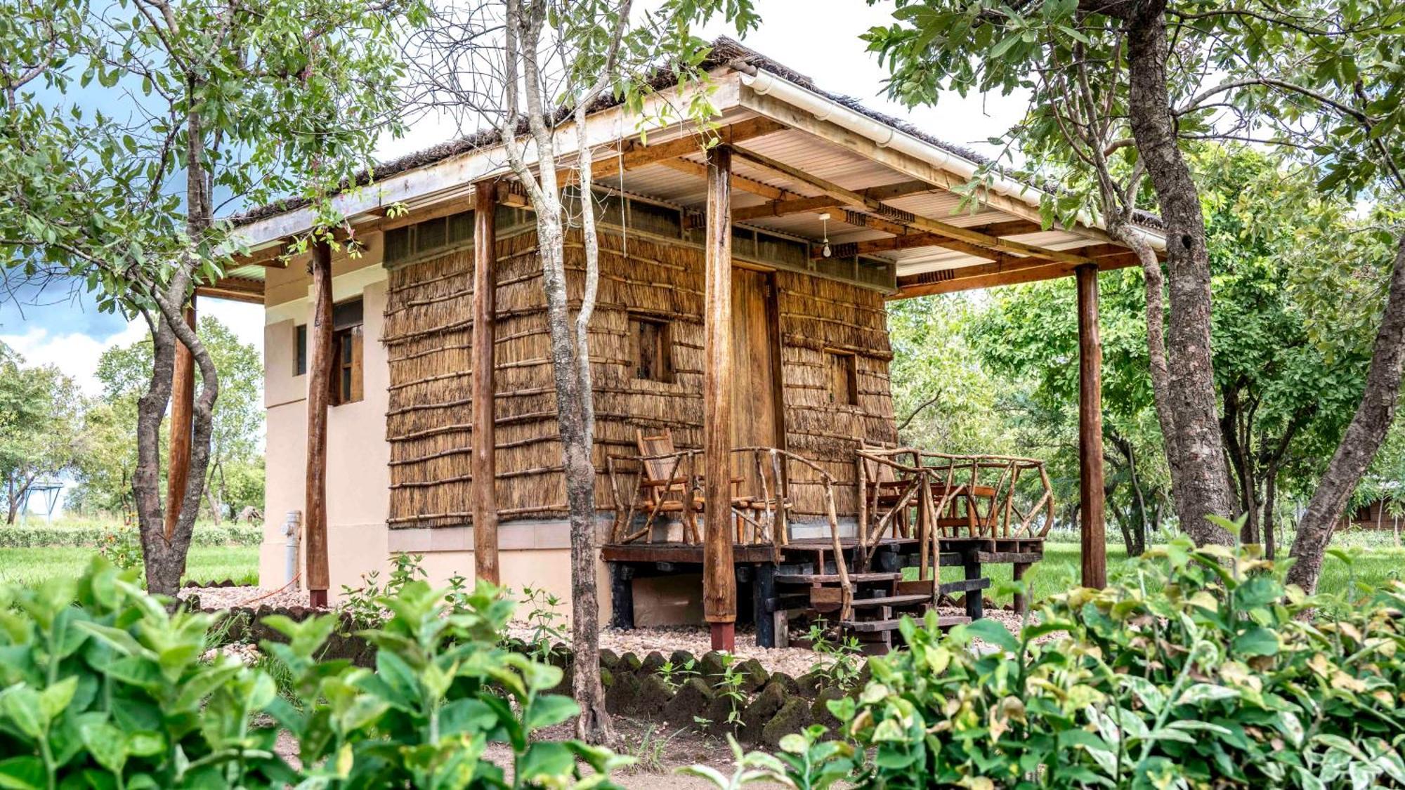 Mama Washindi Lodge Pakwach Bagian luar foto