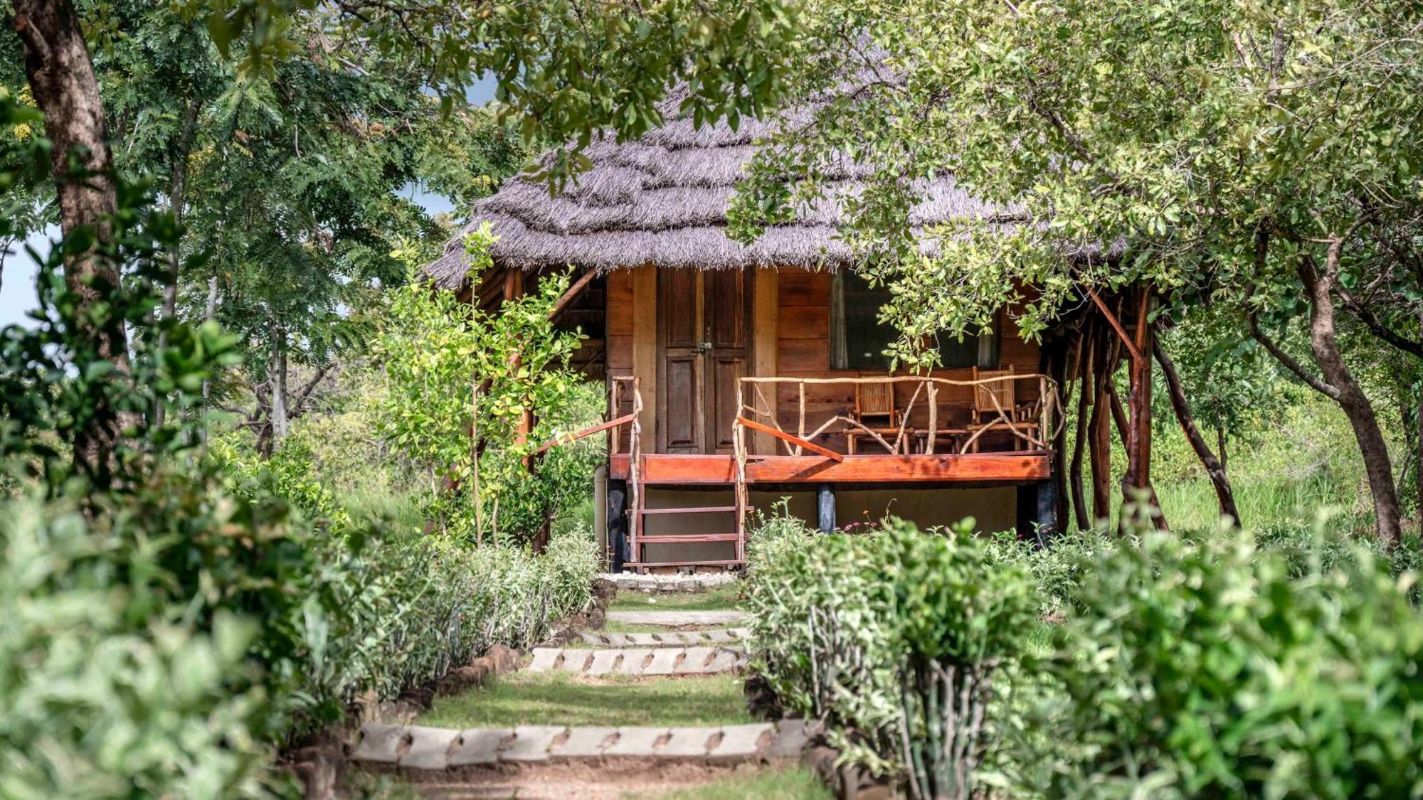 Mama Washindi Lodge Pakwach Bagian luar foto