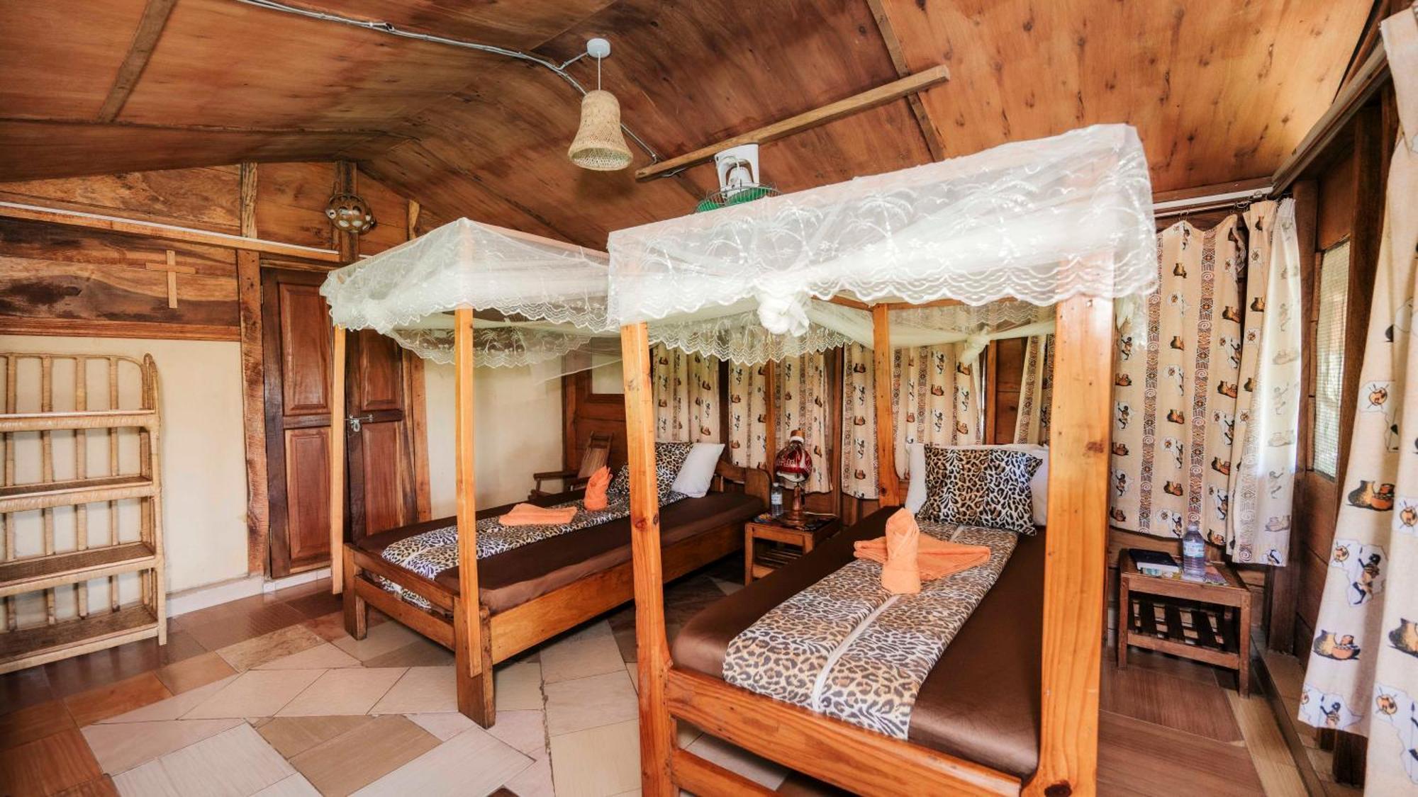 Mama Washindi Lodge Pakwach Bagian luar foto