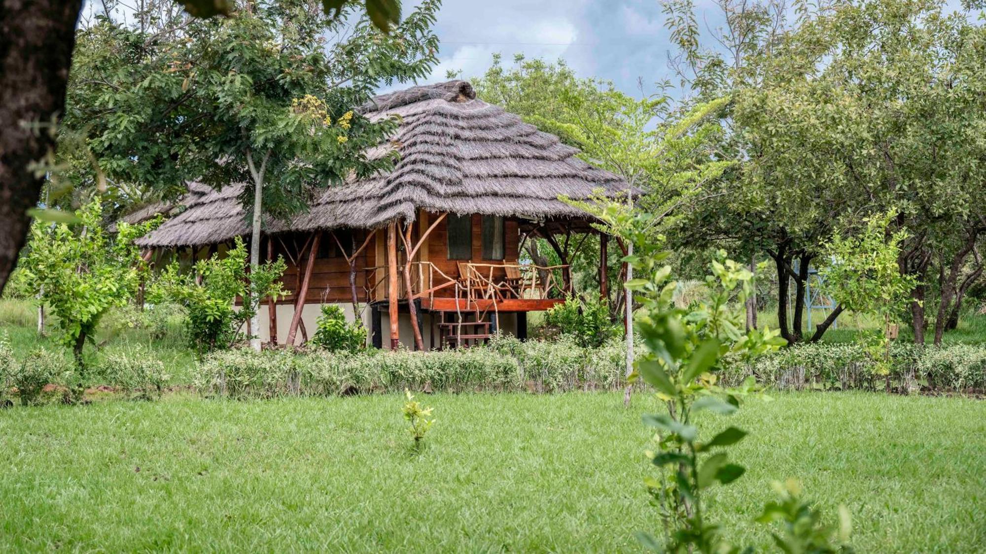 Mama Washindi Lodge Pakwach Bagian luar foto